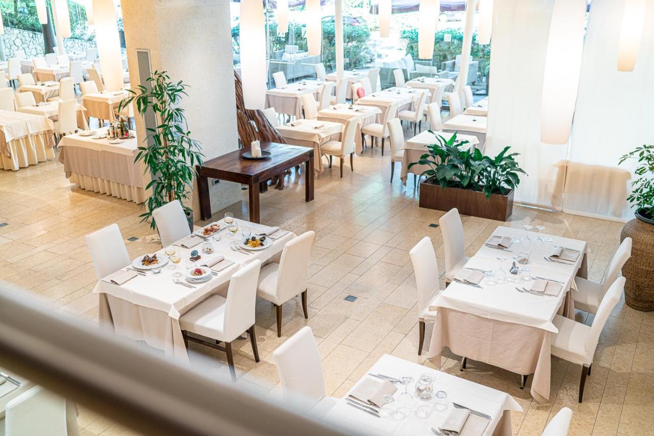 Hotel Rex ลินญาโน ซับเบียโดโร ภายนอก รูปภาพ