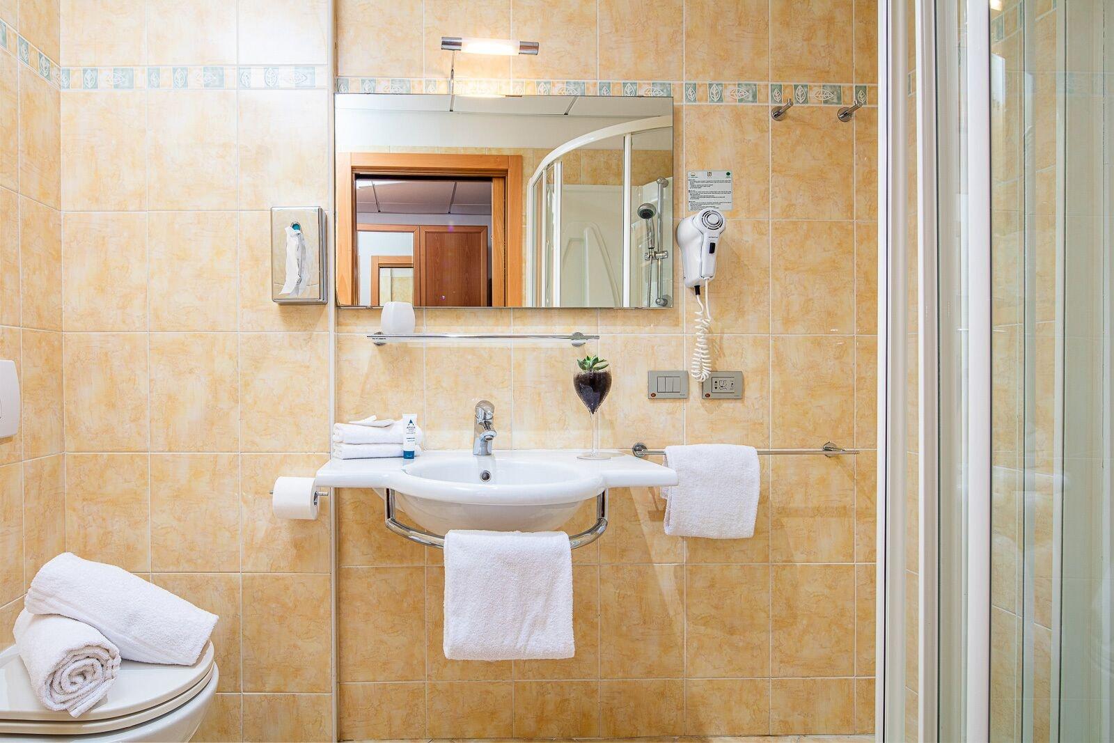 Hotel Rex ลินญาโน ซับเบียโดโร ภายนอก รูปภาพ